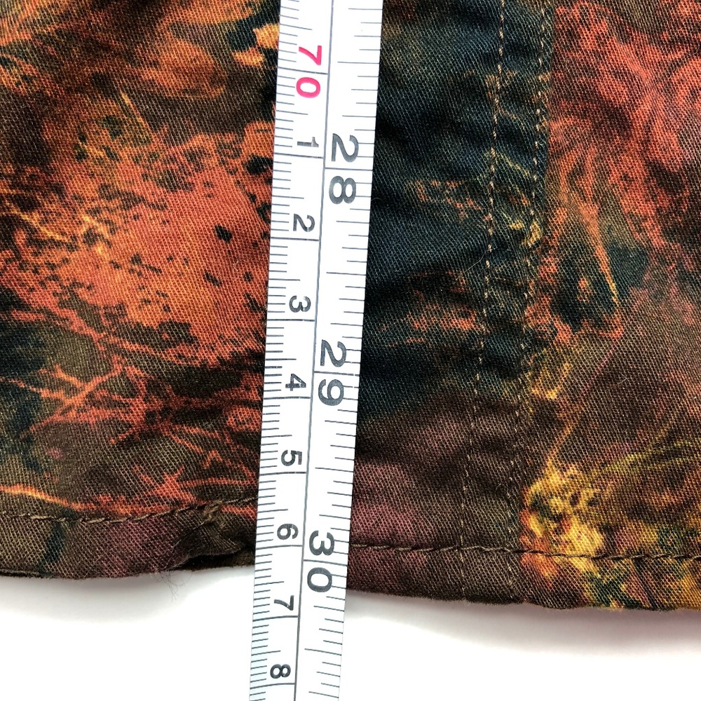 {SOLD} Legendary Whitetails Hunters Camo Button - Picture 6 of 6